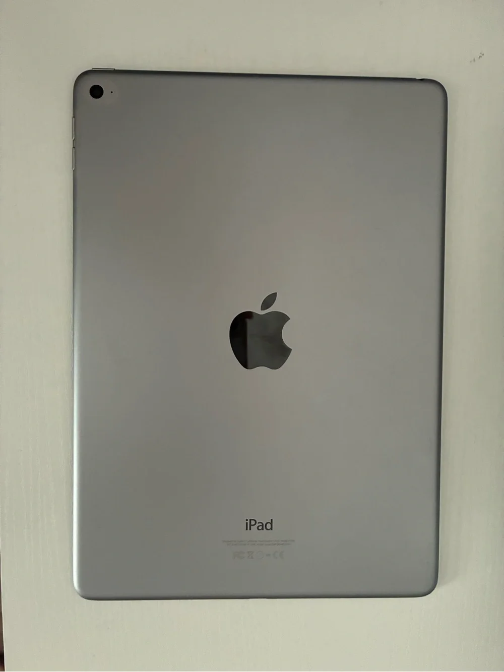 Apple iPad Air 2- Black Front with White Bezel